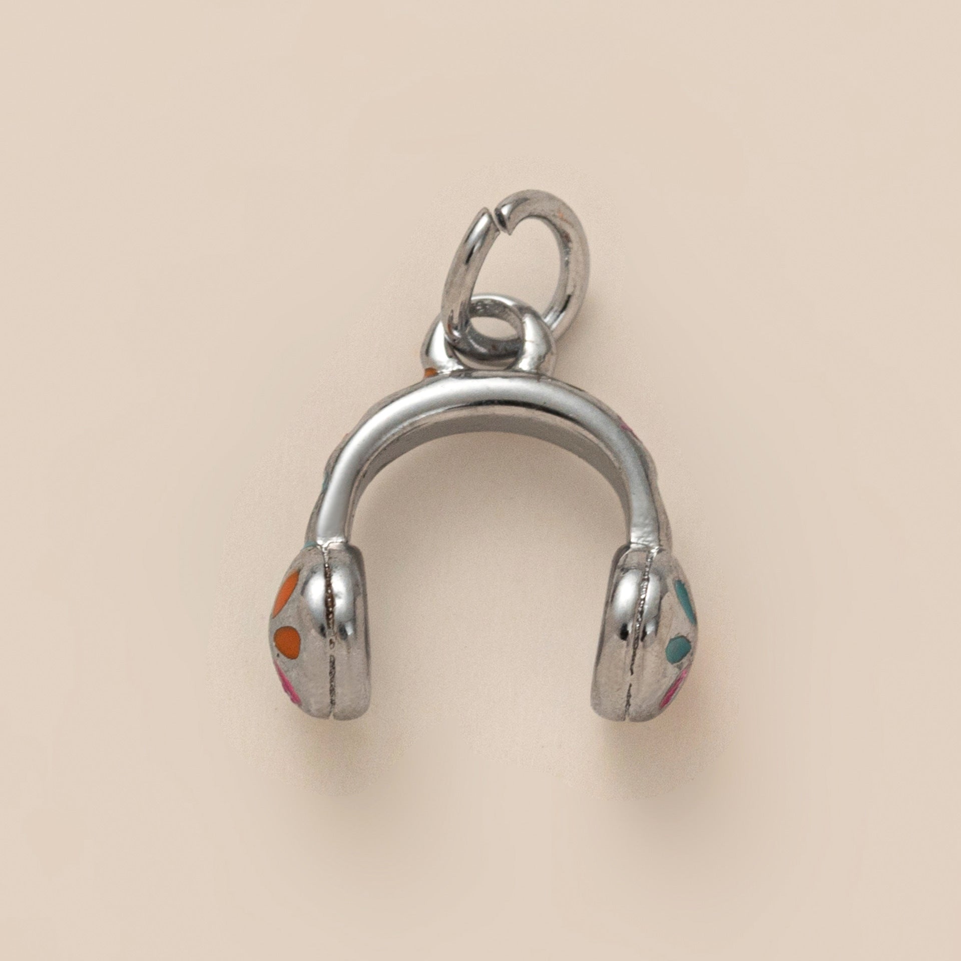 18K Headphones Charm - nocoeedd