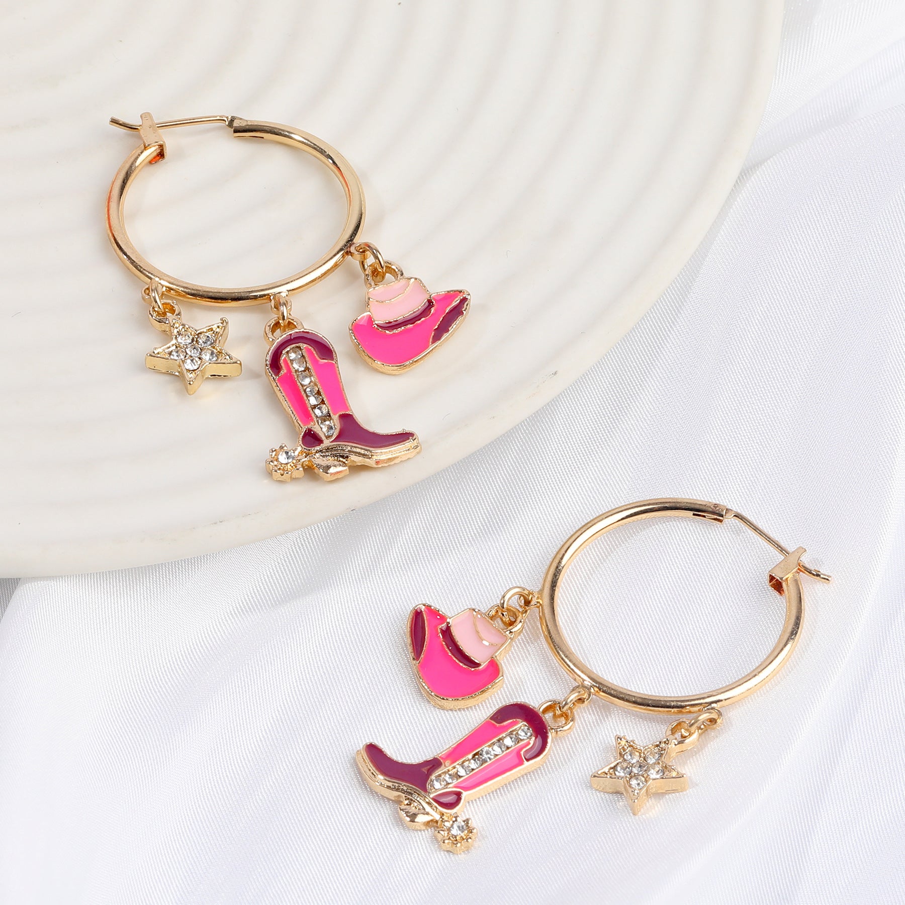 Pink Hat & Boots Earrings - nocoeedd