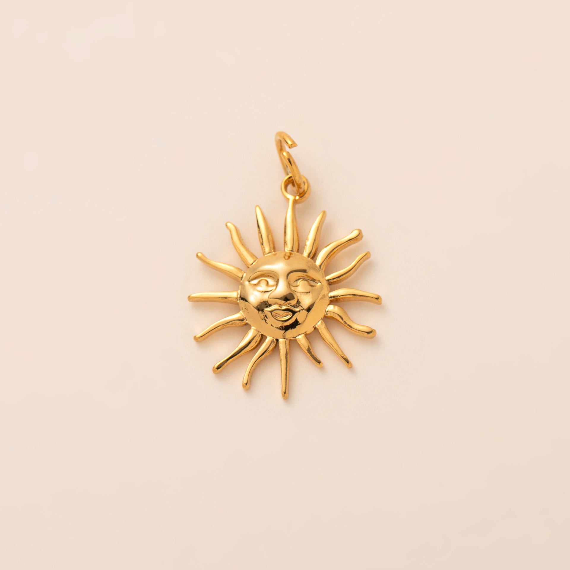 18K Sun Charm - nocoeedd