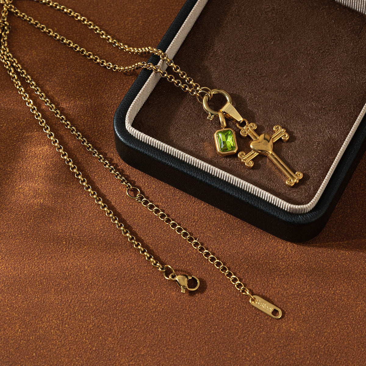 18K Gold Cross Pendant Necklace - nocoeedd